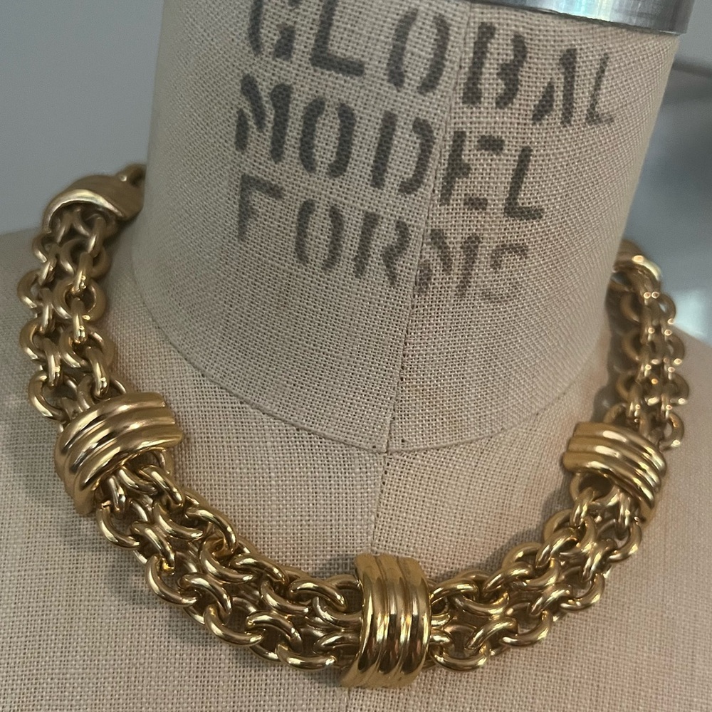 Vintage Chunky Elegant Gold Tone Metal Chain Necklace Choker 17”